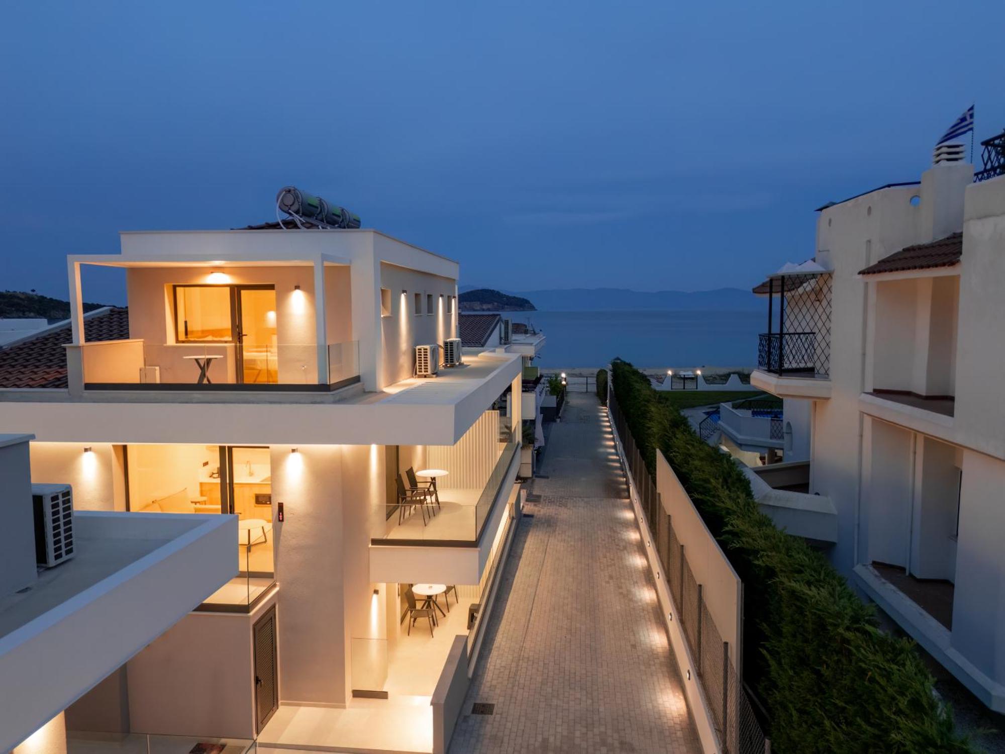 Sealuxe Living Aparthotel Nea Iraklitsa Exterior foto