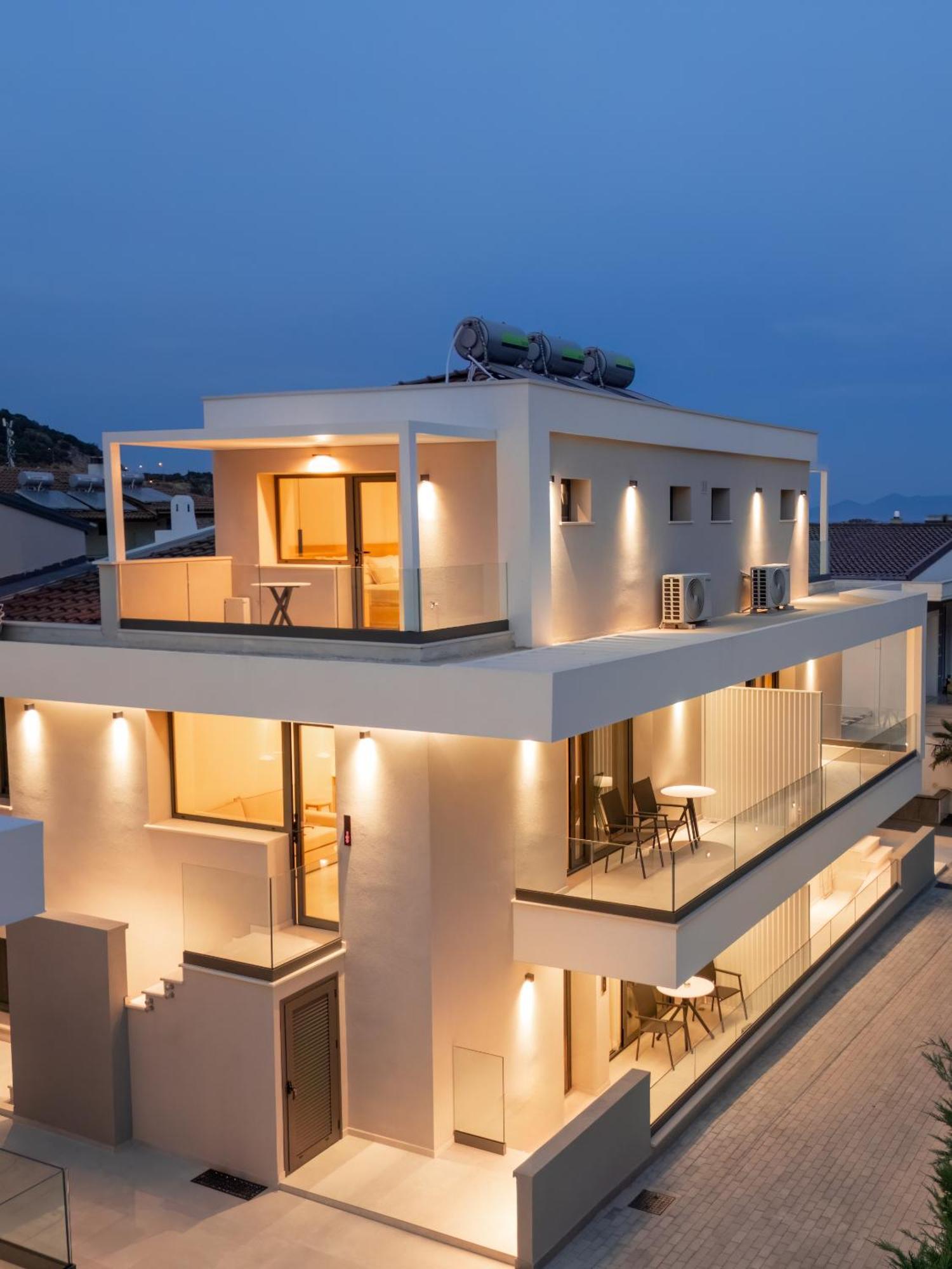 Sealuxe Living Aparthotel Nea Iraklitsa Exterior foto