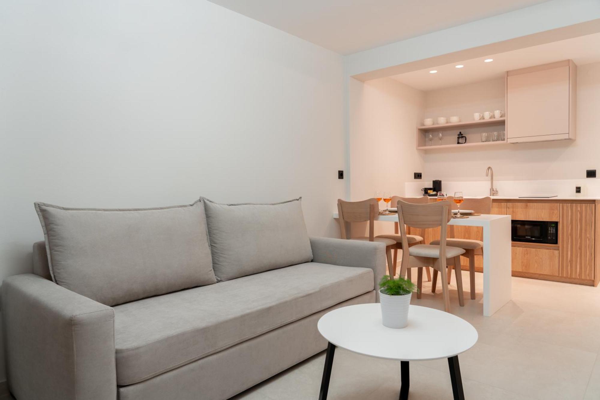Sealuxe Living Aparthotel Nea Iraklitsa Exterior foto